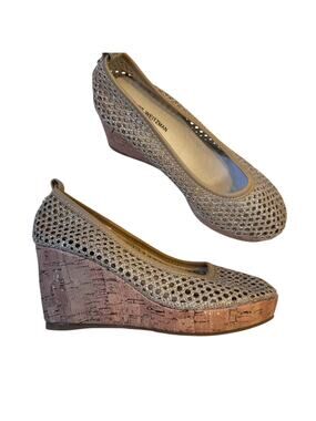 Stuart Weitzman Gold Mesh Cork Wedge Heels Girls Size 2 Kids Dressy Summer